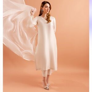 Brand new Zona Shaham 3 pc